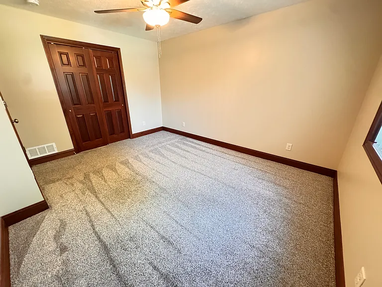 4402 S 27th St #6 — Photo 15