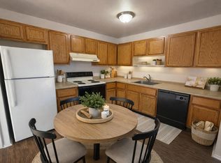 1599 Knollway Dr #61, Saint Louis, MO 63135