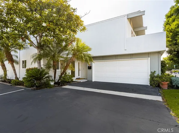 362 Grenoble Ln, Costa Mesa, CA 92627