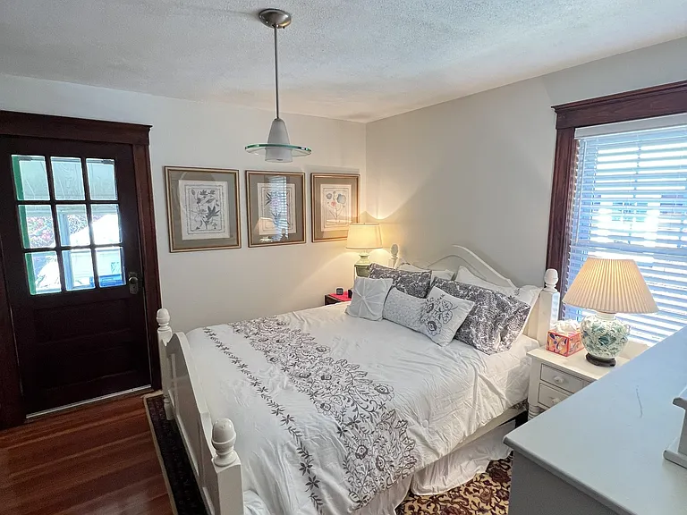 68 Winsor Ave — Photo 12