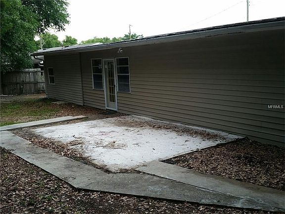3rd image of 1944 Cornelia Dr