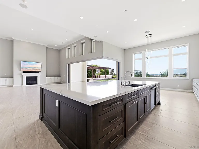 6210 Summit Crest Cir — Photo 9
