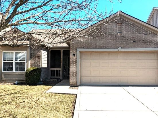 5653 High Timber Ln, Indianapolis, IN 46235