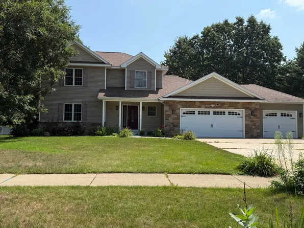 7977 Interlochen St, Kalamazoo, MI 49009