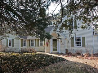 620 Allens Creek Rd, Rochester, NY 14618