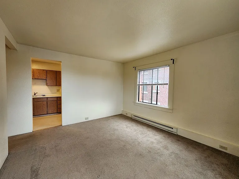 Florence Apartments — Photo 4
