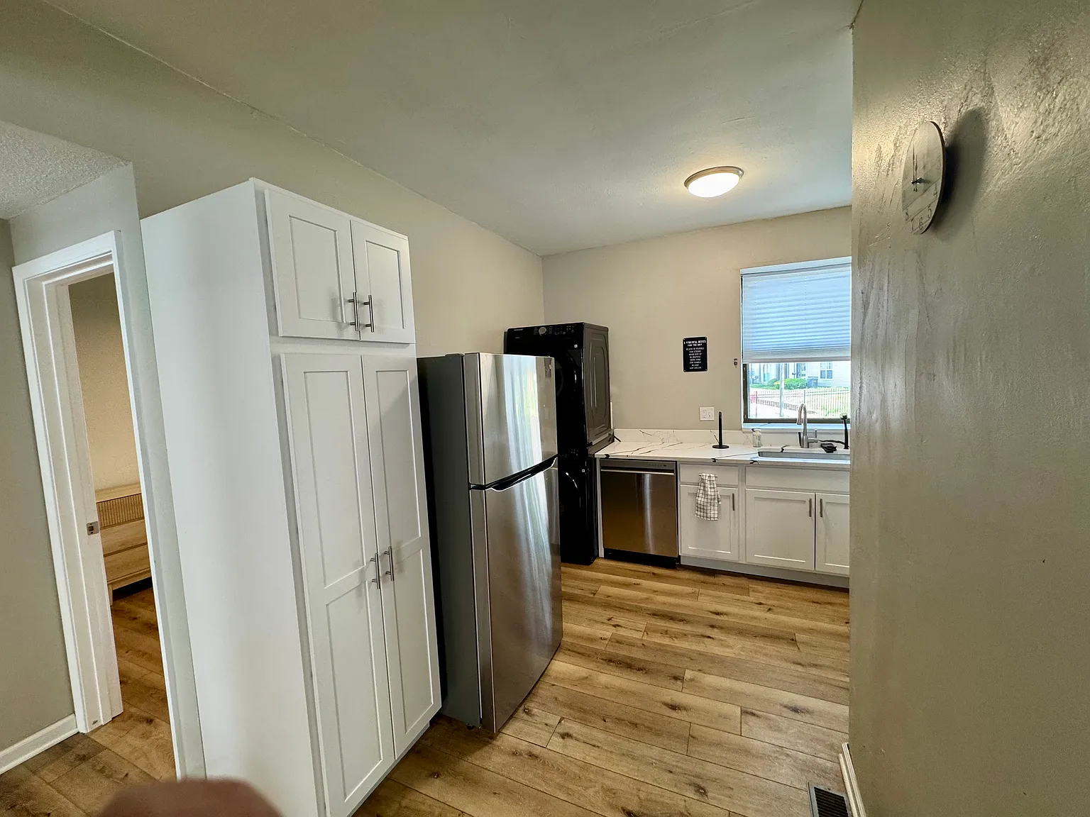 2 bed, 800 sqft, $1,350 — Photo 3