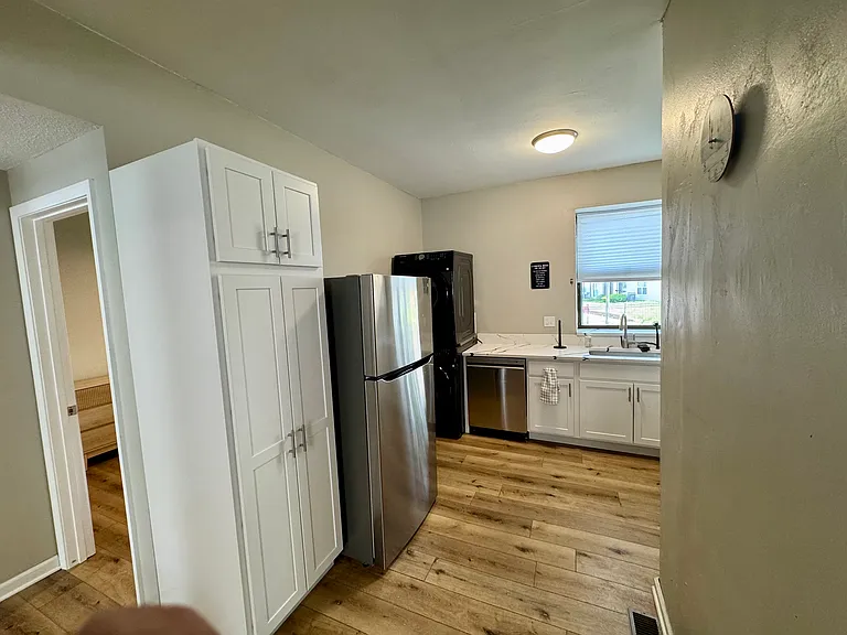 6313 Cabanne Ave #1W — Photo 3