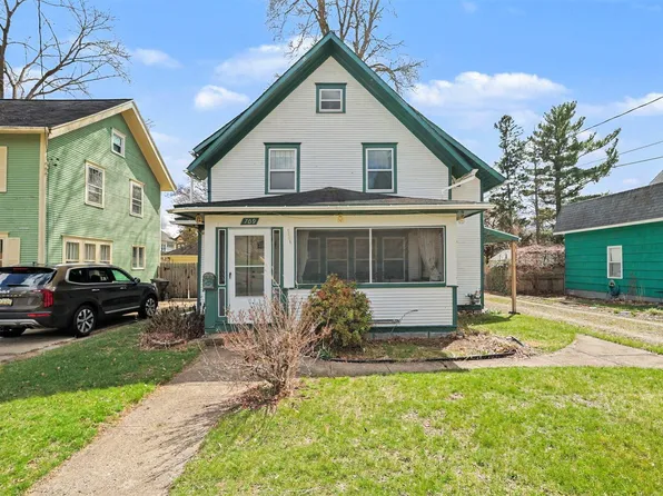 709 Griswold St, Jackson, MI 49203