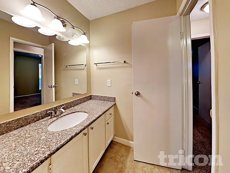13526 Ryan Landing Dr — Photo 14