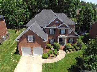 17015 Winged Oak Way, Davidson, NC 28036