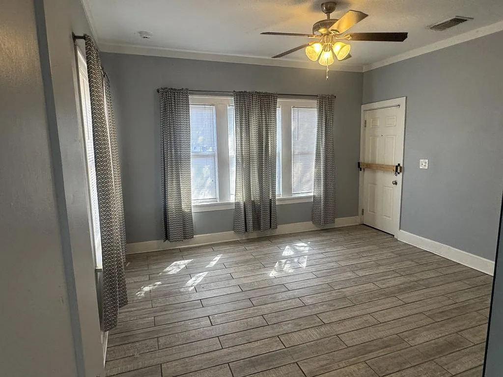 2102 16th St, unit b — Photo 4
