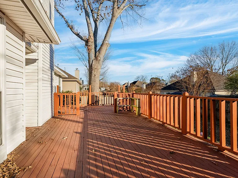 12711 Misty Creek Dr — Photo 31