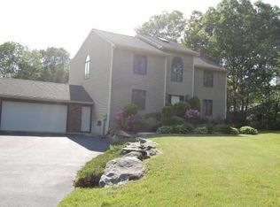 737 Pine St, Seekonk, MA 02771