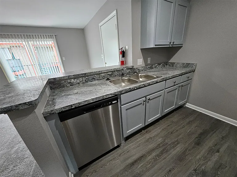 12955 Woodforest Blvd #68 — Photo 3
