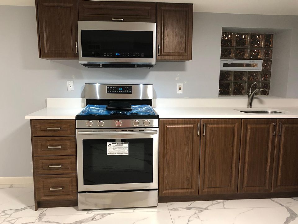 1st image of 3145 N Lamon Ave #3