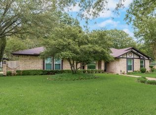 208 Lorene Dr, Red Oak, TX 75154