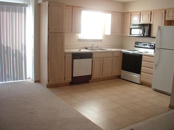 3rd image of 1263 NW Phelps Ct