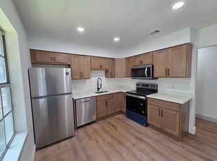 1202 E Victory Dr APT 4, Savannah, GA 31404