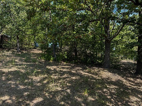 4th image of 427 Lake Rd