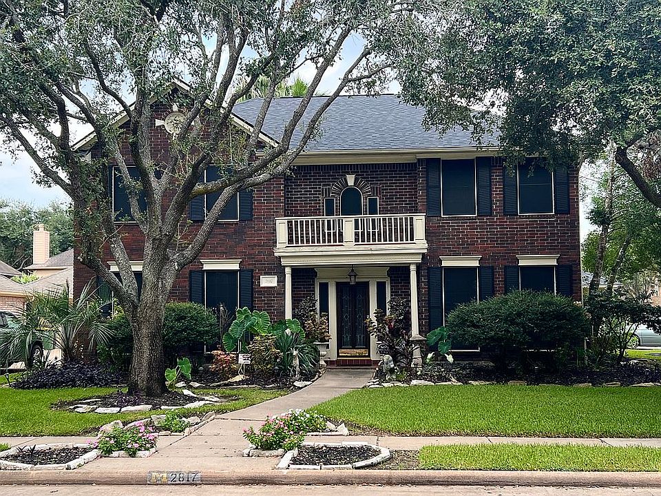 1st image of 2817 White Oak Ln