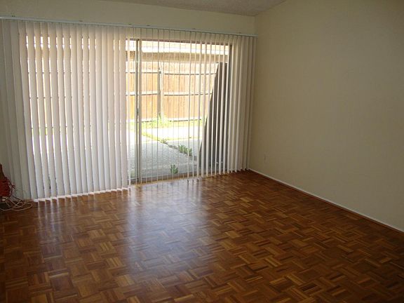 5th image of 809 La Cresta Ct