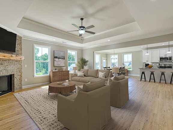 3rd image of 761 Ruby Golightly Dr