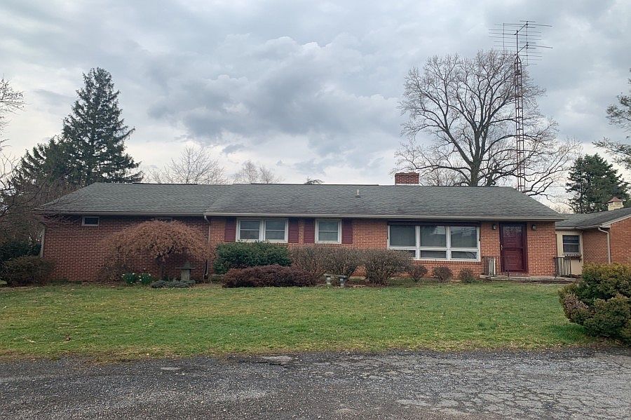 1st image of 205 Guilford Dr