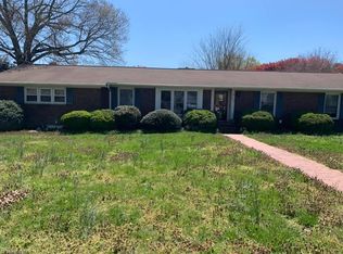 202 Ward St, Graham, NC 27253