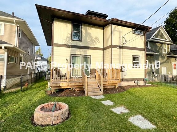 2nd image of 3121 N Park Ave