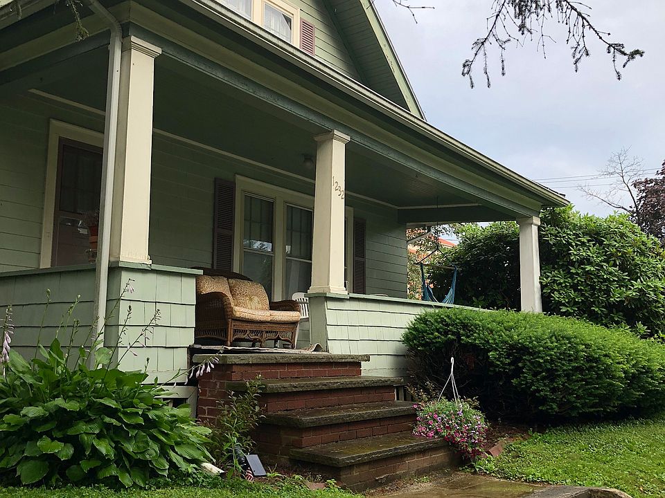 1st image of 1232 Prendergast Ave