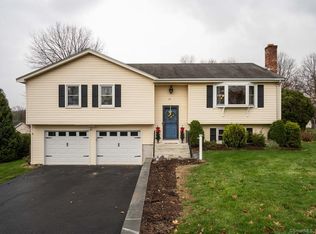 15 Elliott Ln, Newington, CT 06111