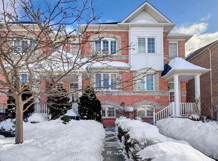 49 Wilkes Cres, Toronto, ON M1L 0B4
