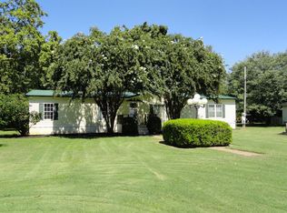 313 Main St, Cooter, MO 63839