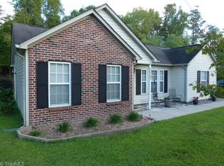 2708 Westgate Dr, High Point, NC 27265