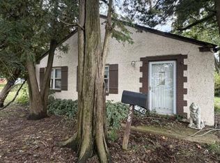428 Howell Dr, New Castle, DE 19720