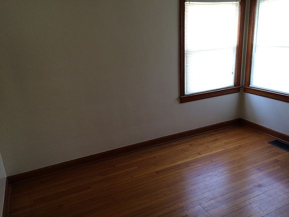 5th image of 7376 Selma Pike