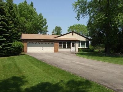 1818 W Puetz Rd, Oak Creek, WI, 53154