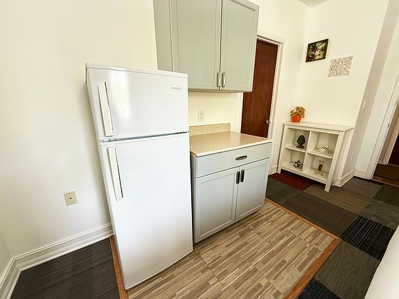 2nd image of 575 NE 66th St #C
