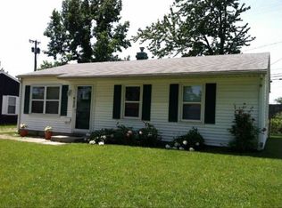 422 E Camden Dr, Fort Wayne, IN 46825