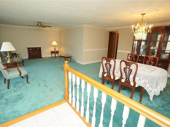 4th image of 818 Thomas Fox Dr W