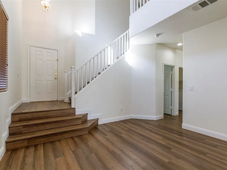 8152 Starling View Ct — Photo 4