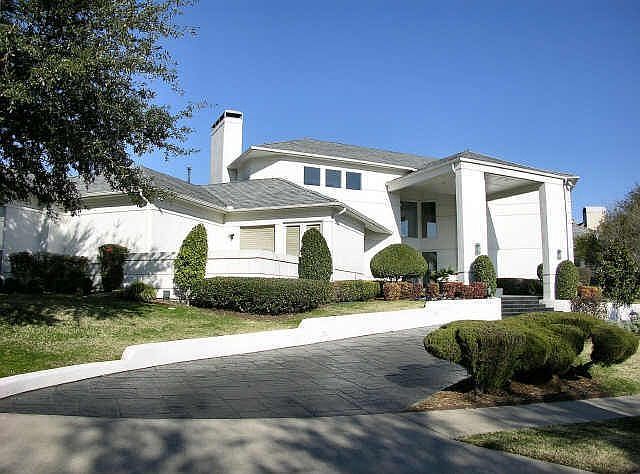 1st image of 17523 Woods Edge Dr