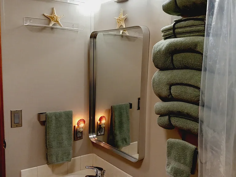 1475 Flamingo Dr — Photo 8