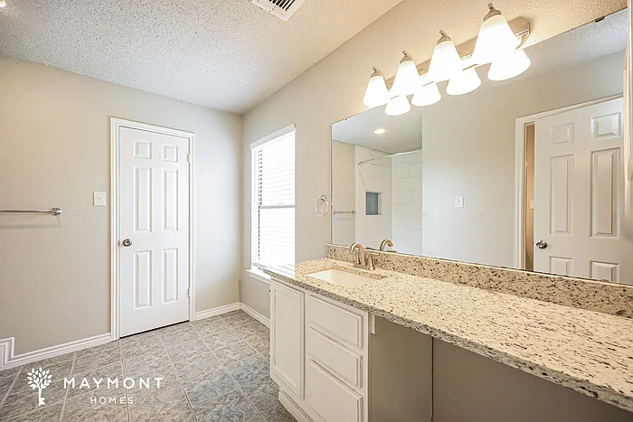 9710 Dugas Dr — Photo 12
