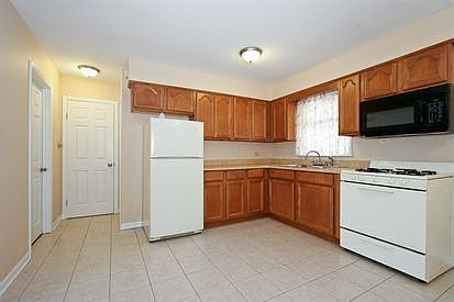 3rd image of 2336 Union St APT 6