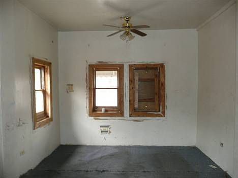 1st image of 8212 S Dante Ave