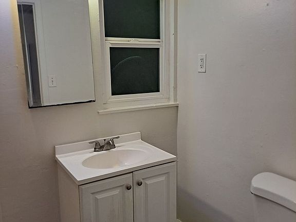5th image of 2816-2822 N 1st St