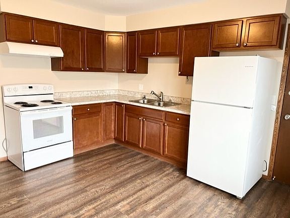 4th image of 1941 Fairview Dr #4