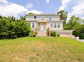 68 Clark St, Poughkeepsie, NY